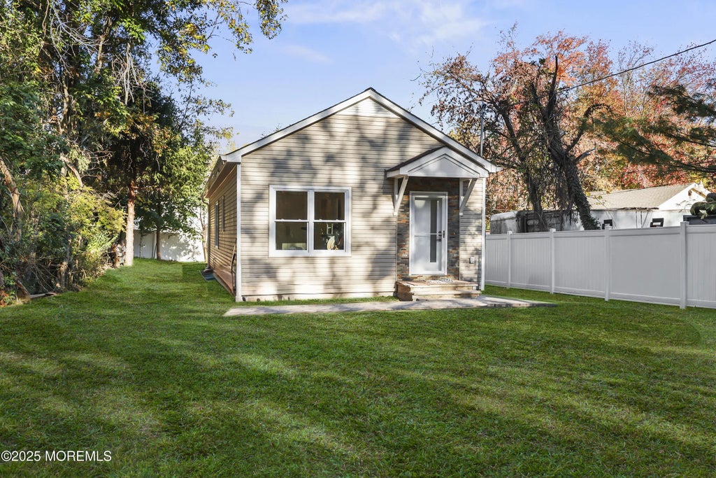 188 Texas Road, Morganville