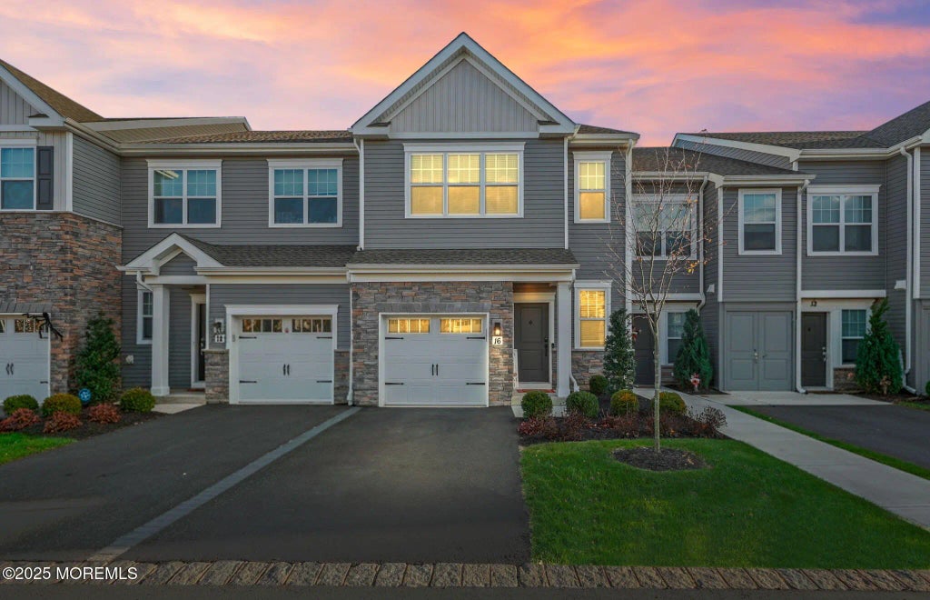 16 Chapel Lane, Wall