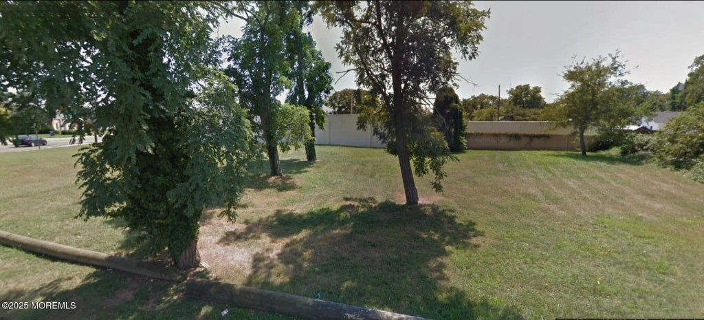 999 Bayshore Road, Villas