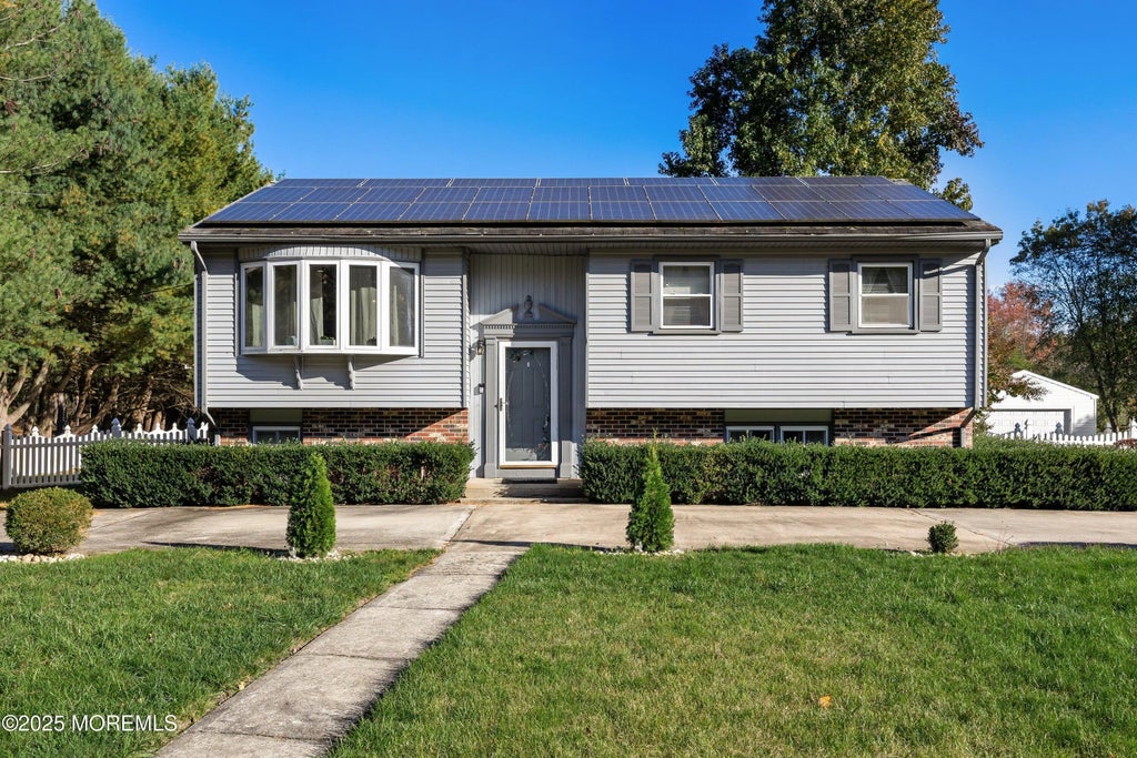 380 E Millstream Road, Cream Ridge