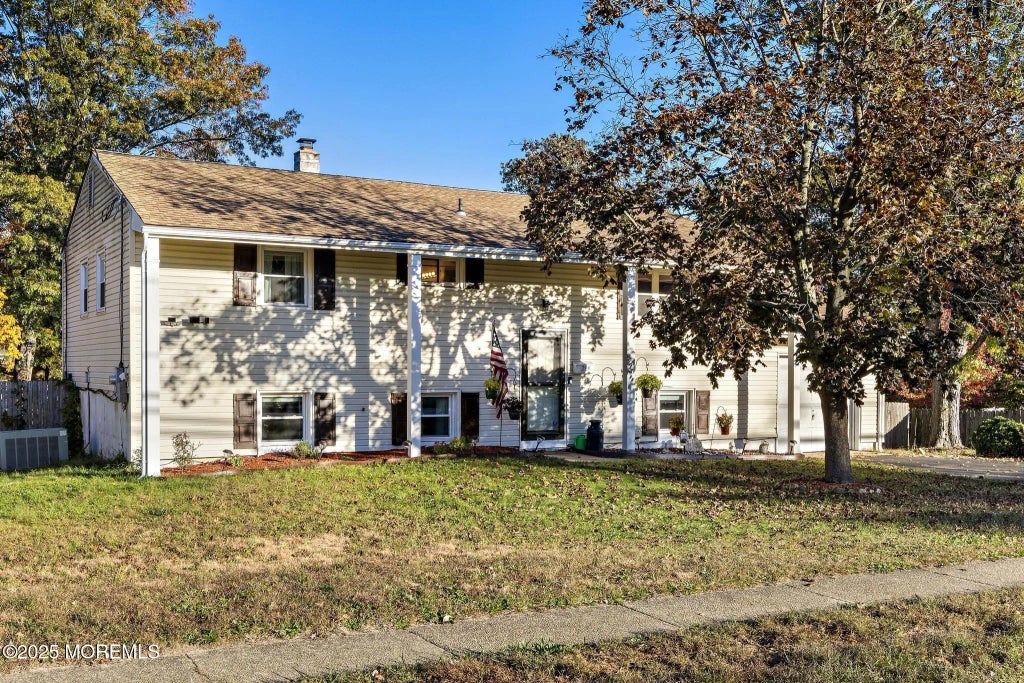 28 Salem Hill Road, Howell