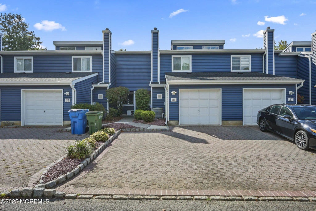 26 Rambling Meadow Court, Tinton Falls