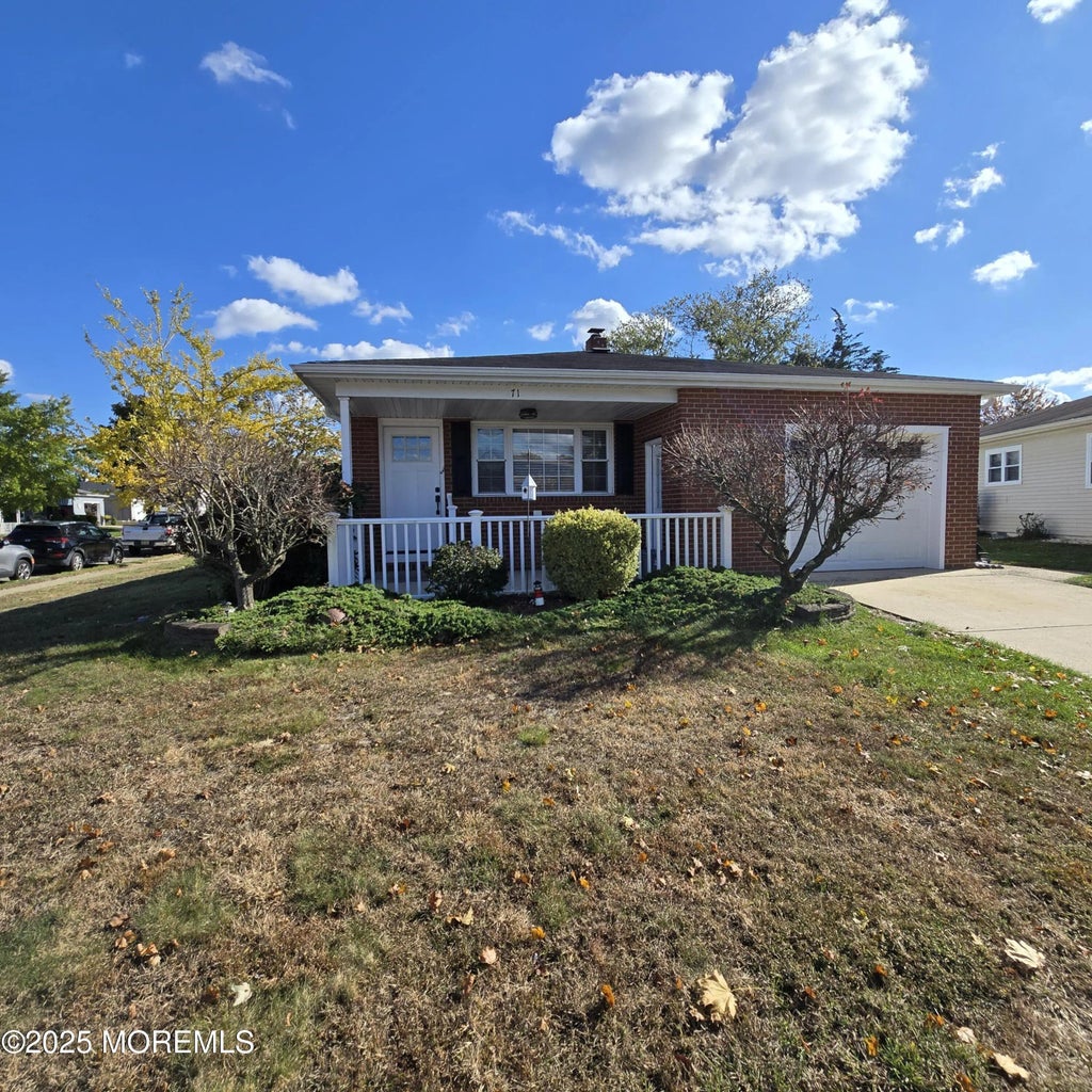 71 Bimini Drive, Toms River