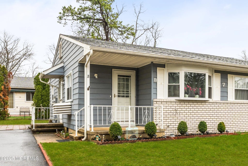 7 Virgina Drive B, Whiting