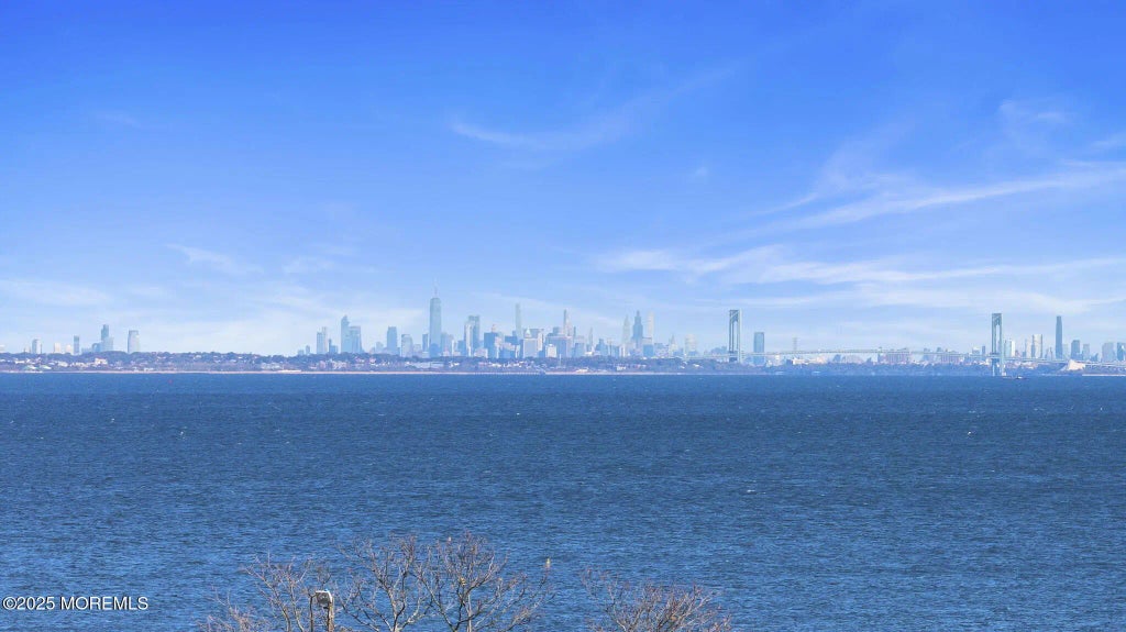 24 Maplewood Avenue, Keansburg