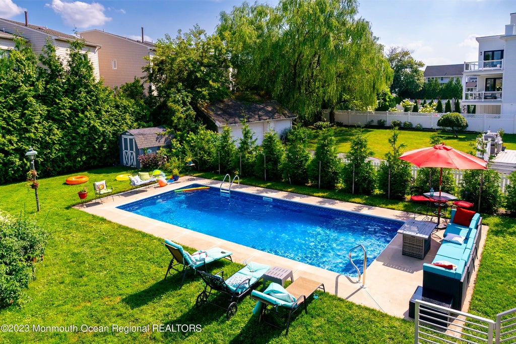 18 Valentine Street, Monmouth Beach