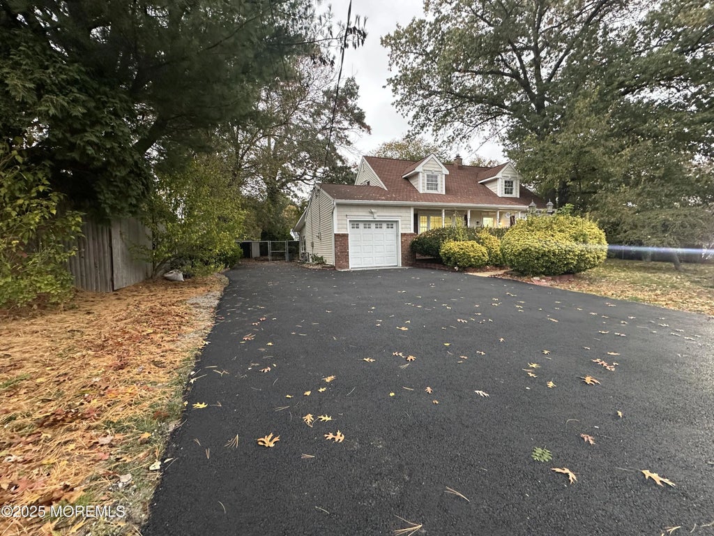1709 Commonwealth Boulevard, Toms River
