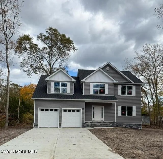 421 Roland Avenue, Bayville