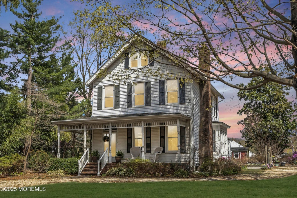 627 Beers Street, Hazlet