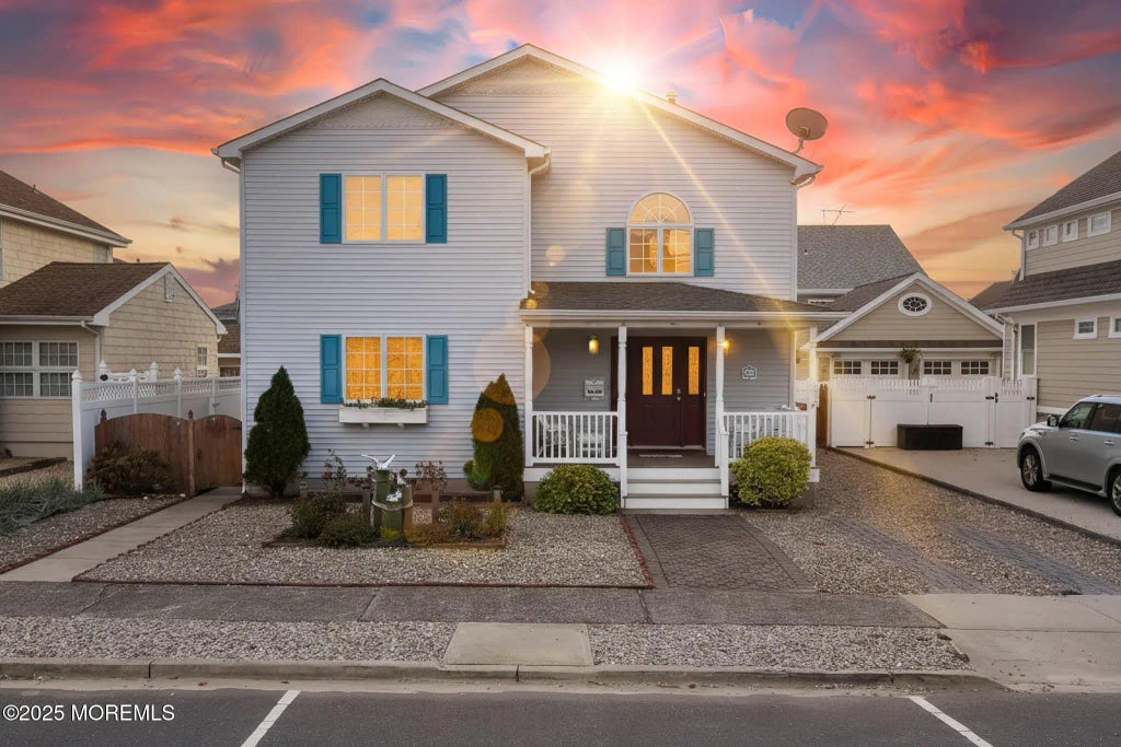 16 Brown Avenue, Lavallette