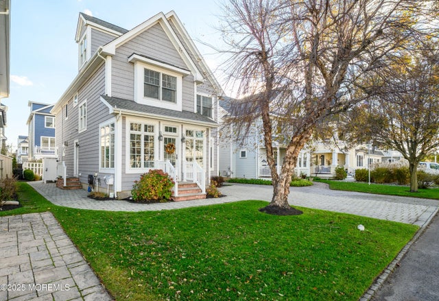 563 Pike Avenue, Manasquan