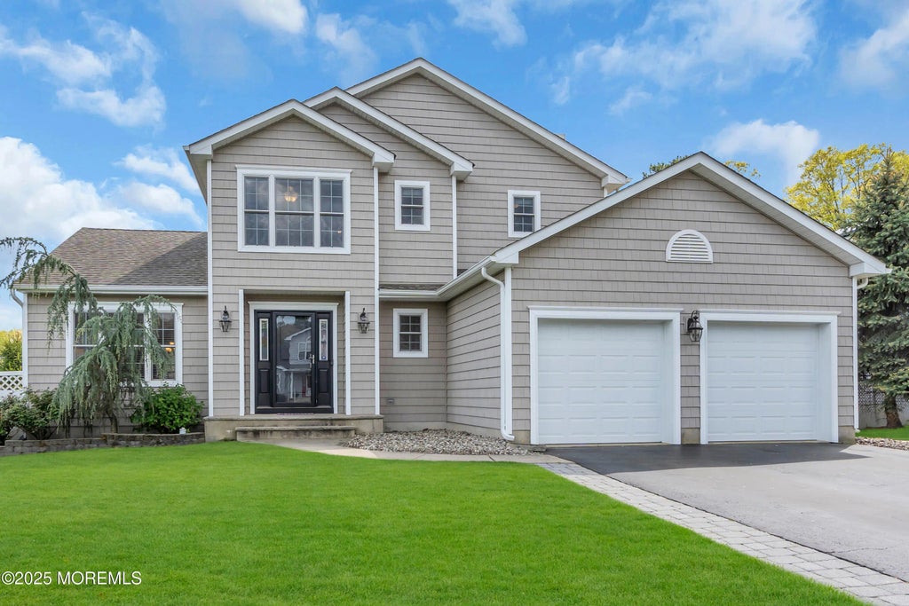 22 Diamond Lane, Howell