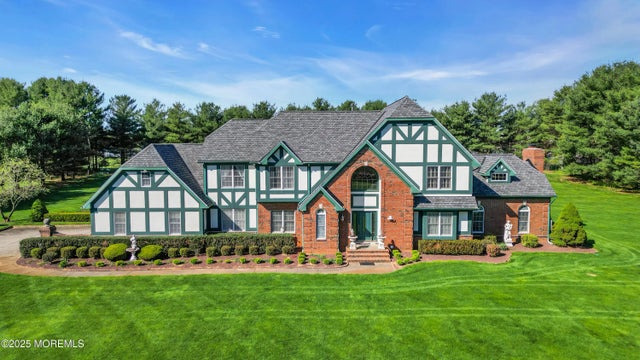 5 Pheasant Road, Colts Neck