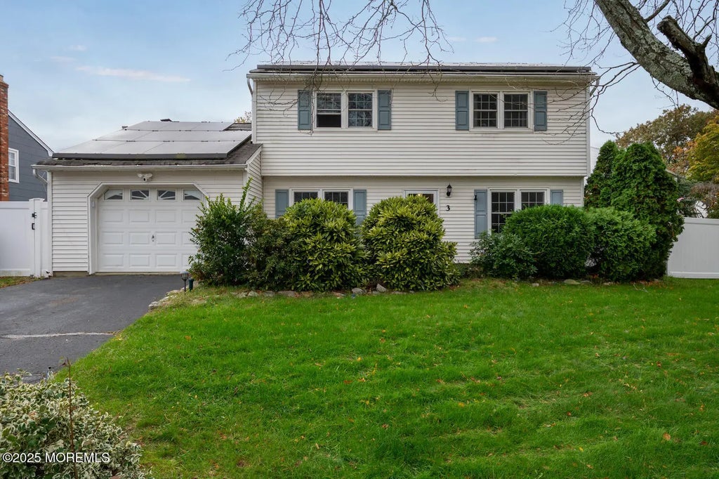 3 Lisa Drive, Hazlet