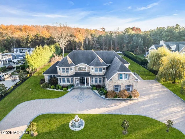 185 Dayna Court, Toms River