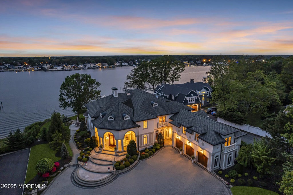 1015 Forrest Road, Brielle