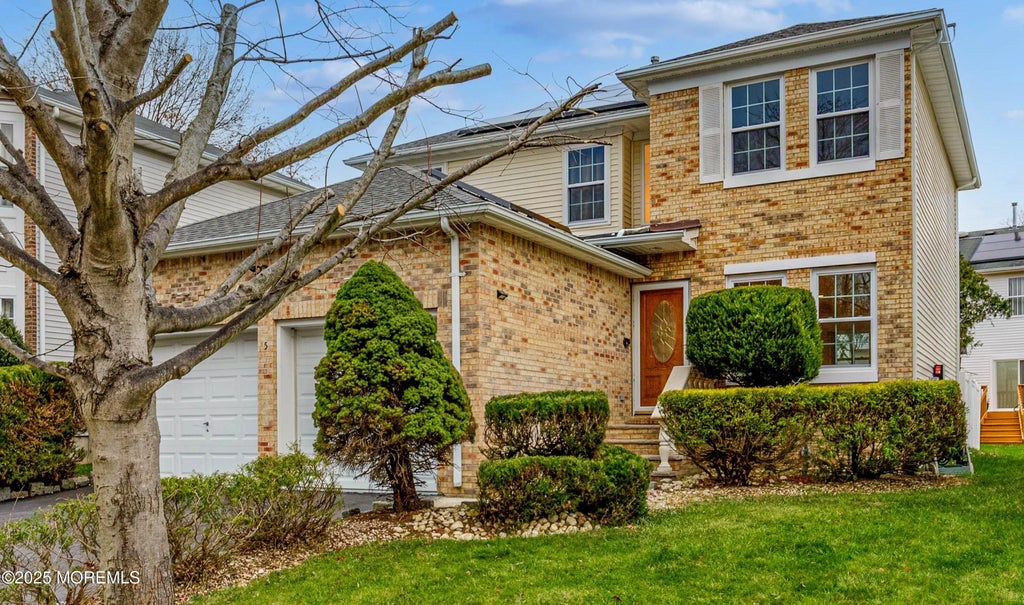 5 Osprey Court, Marlboro