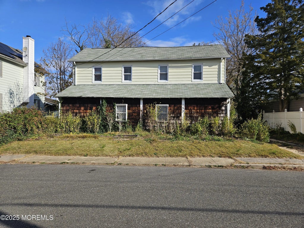 153 Vanderbilt Avenue, Long Branch