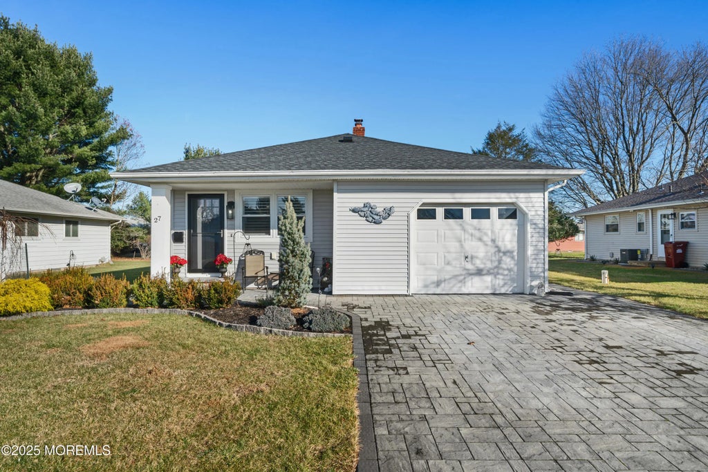 27 Montserrat Street, Toms River