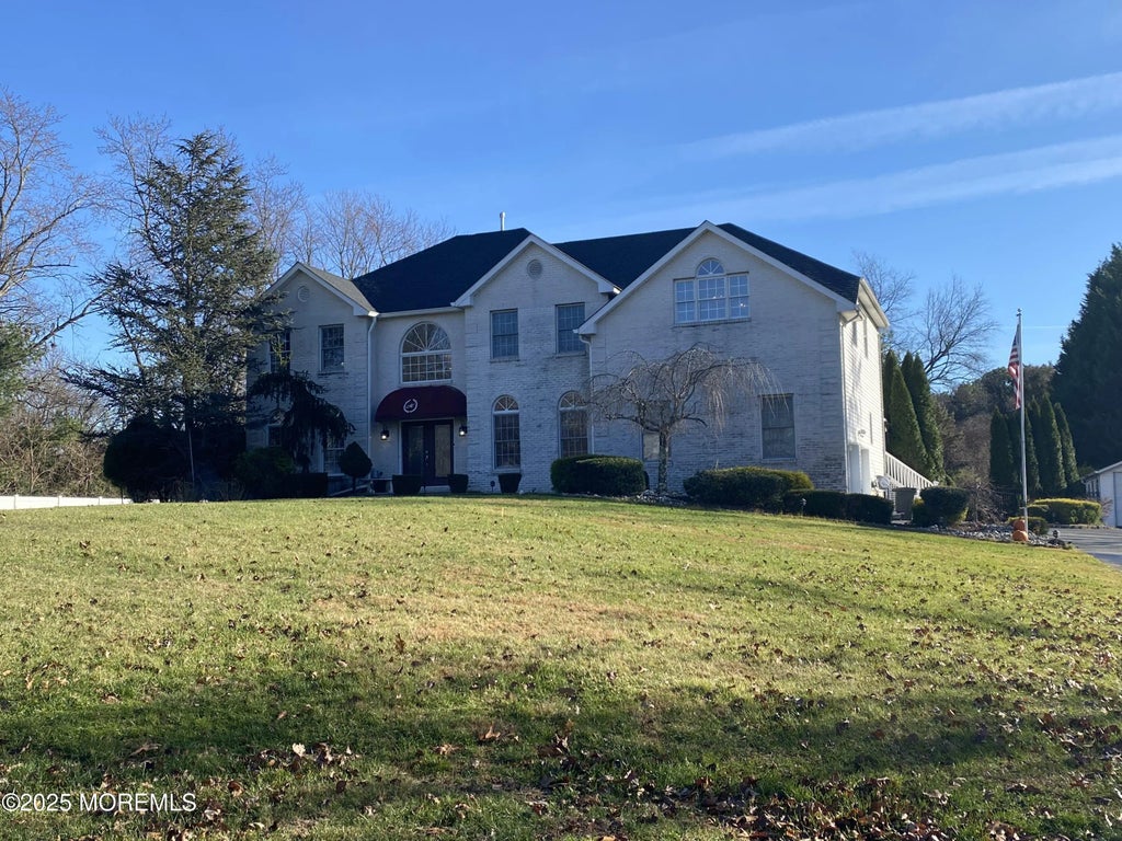 41 Church Road, Howell