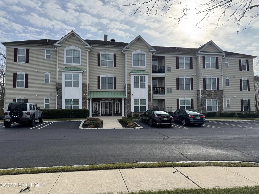 40 Azalea Drive, Old Bridge