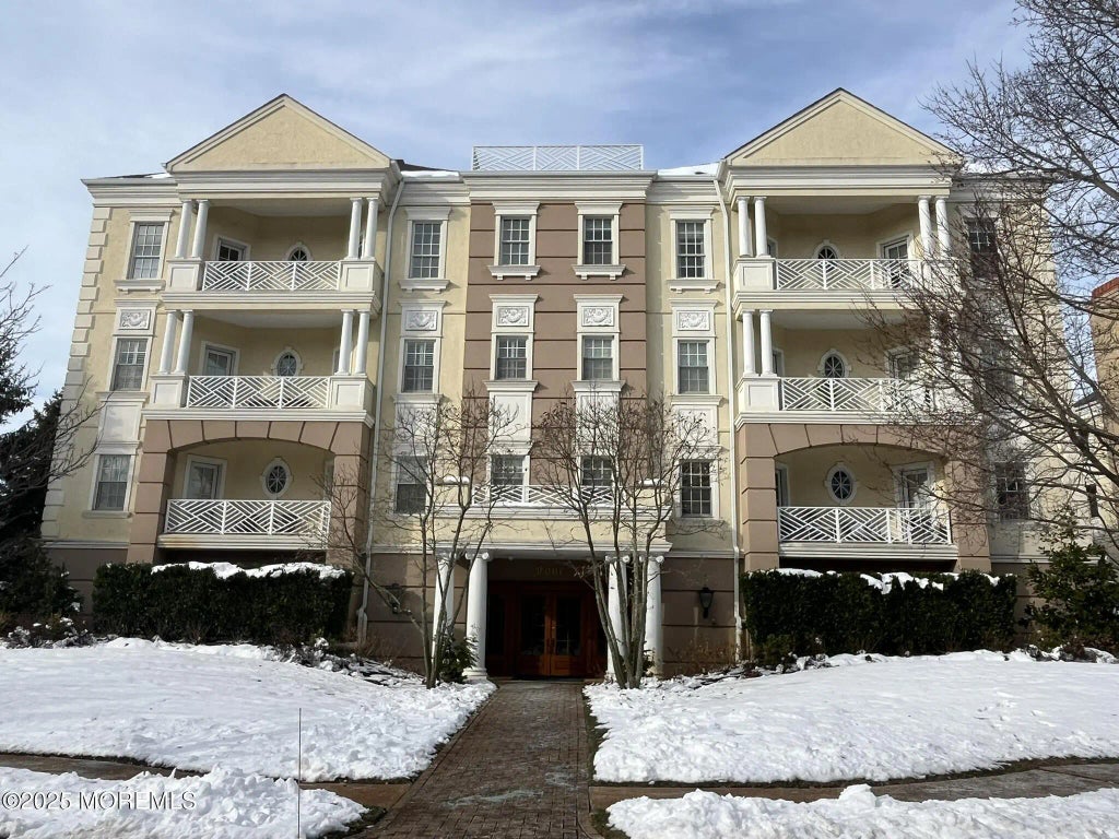 432 Oval Road, Manasquan