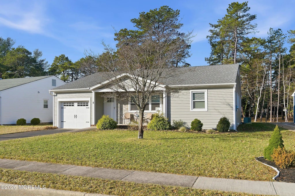 5 Sheepshead Drive, Toms River