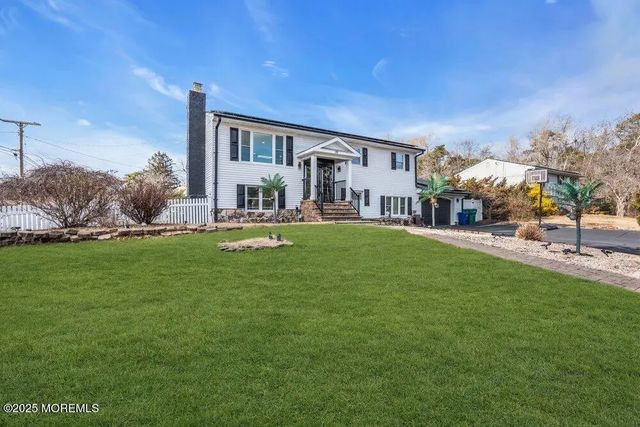 19 Beacon Street, Jackson