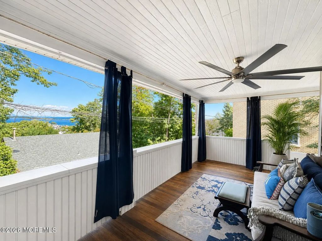 28 Twinlights Terrace, Highlands