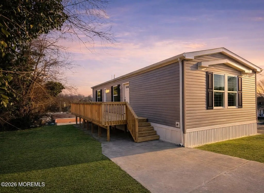 1820 State Route 35 #16, Wall