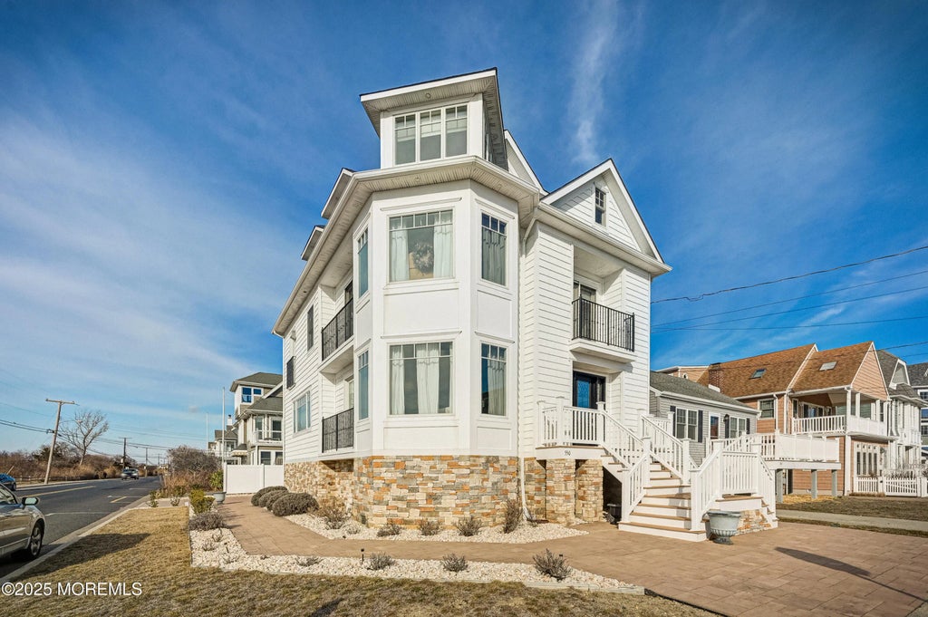 550 Whiting Avenue, Manasquan