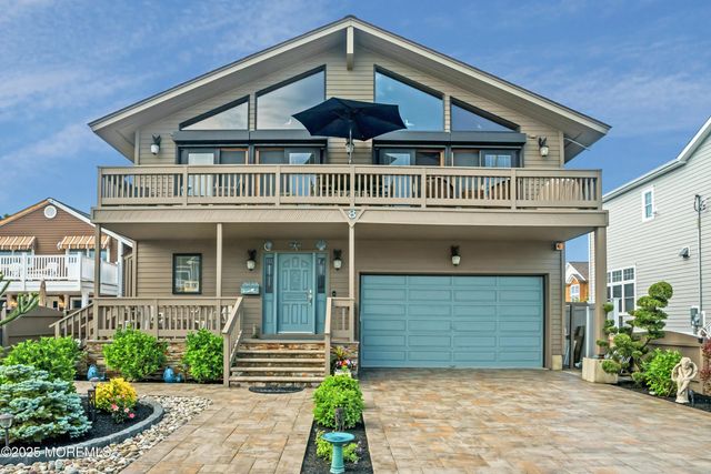 8 Ortley Avenue, Lavallette