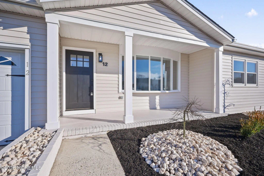 12 Oakfield Road, Toms River