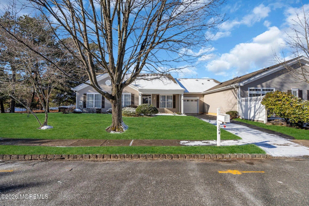 104 Silverlawns Drive, Lakewood