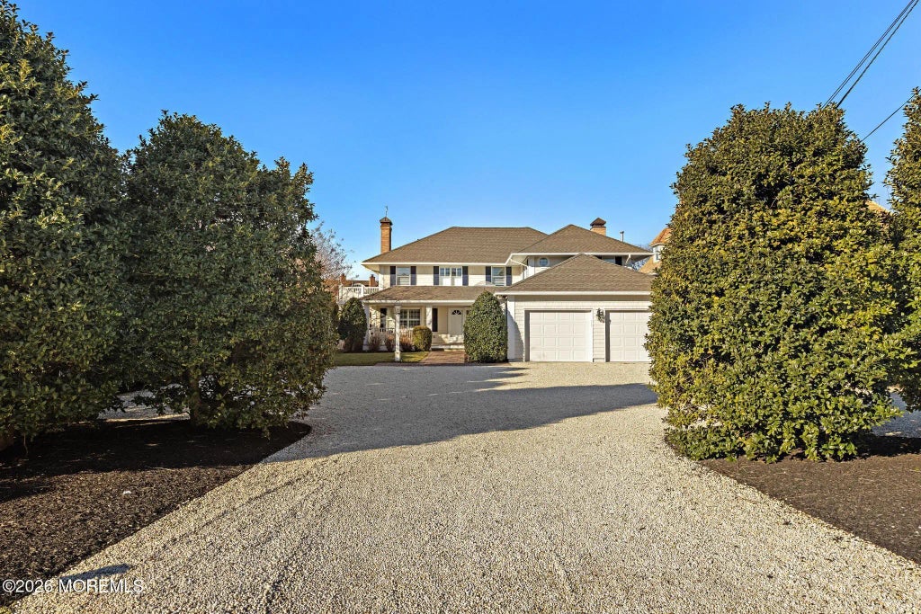 954 Barnegat Lane, Mantoloking