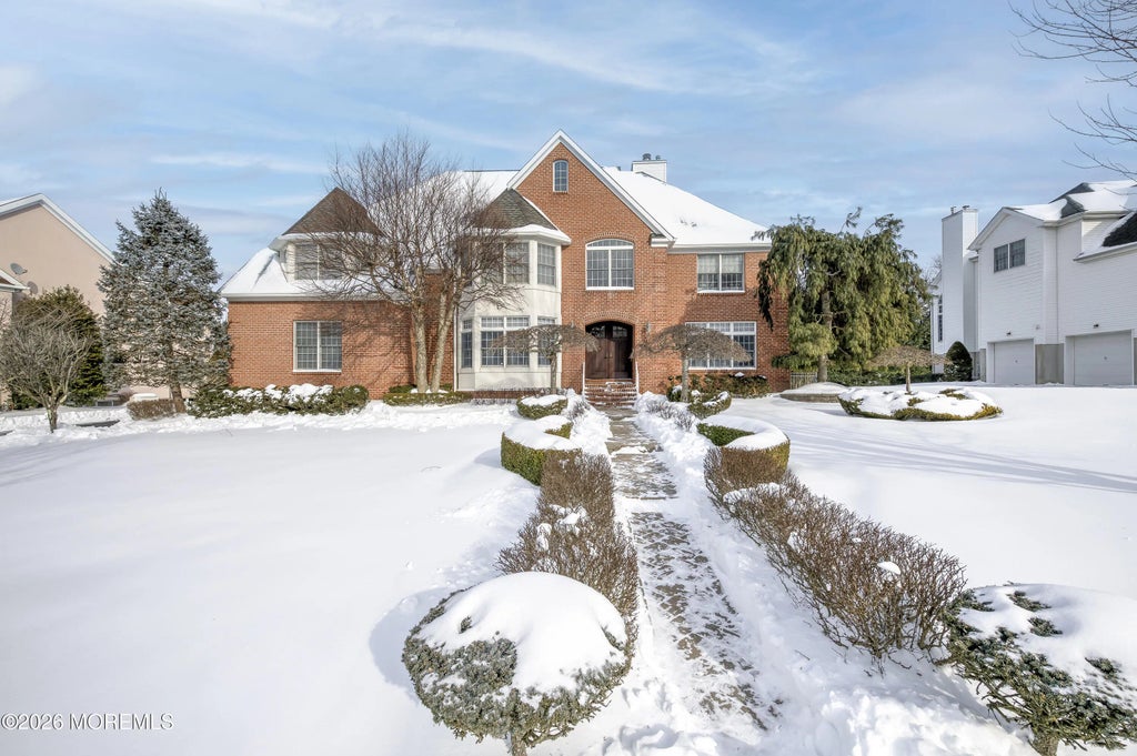 8 Landmark Lane, Marlboro