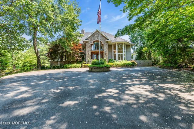 672 Winding River Road, Brick