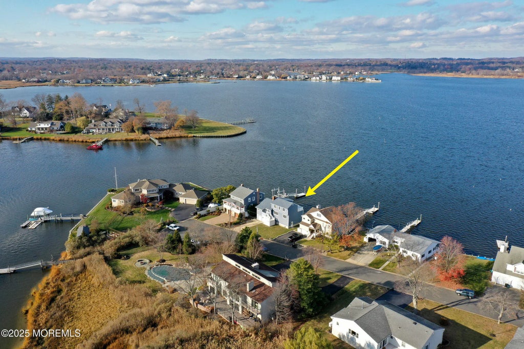 91 Cayuga Avenue, Oceanport