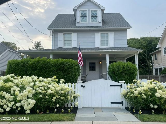 344 Main Avenue, Bay Head