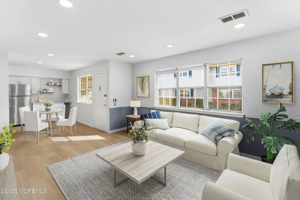 4 Hawaii Court 1003, Matawan