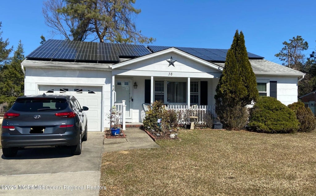 38 Whitmore Drive, Toms River