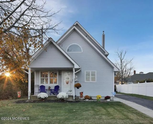 305 Baltimore Avenue, Point Pleasant Beach
