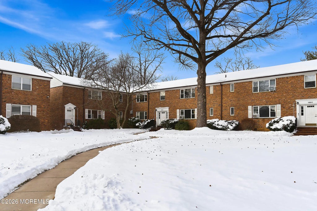 132 South Street 4b, Red Bank