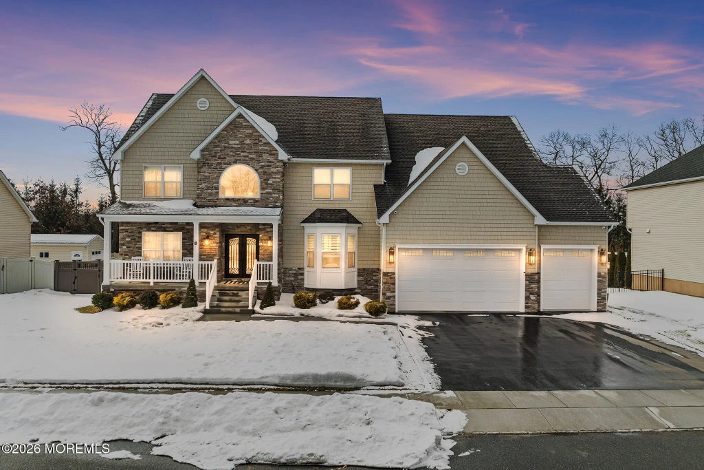 8 Cindy Court, Howell