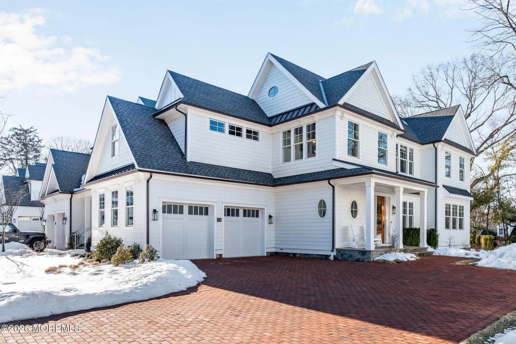 13 Bingham Court, Rumson