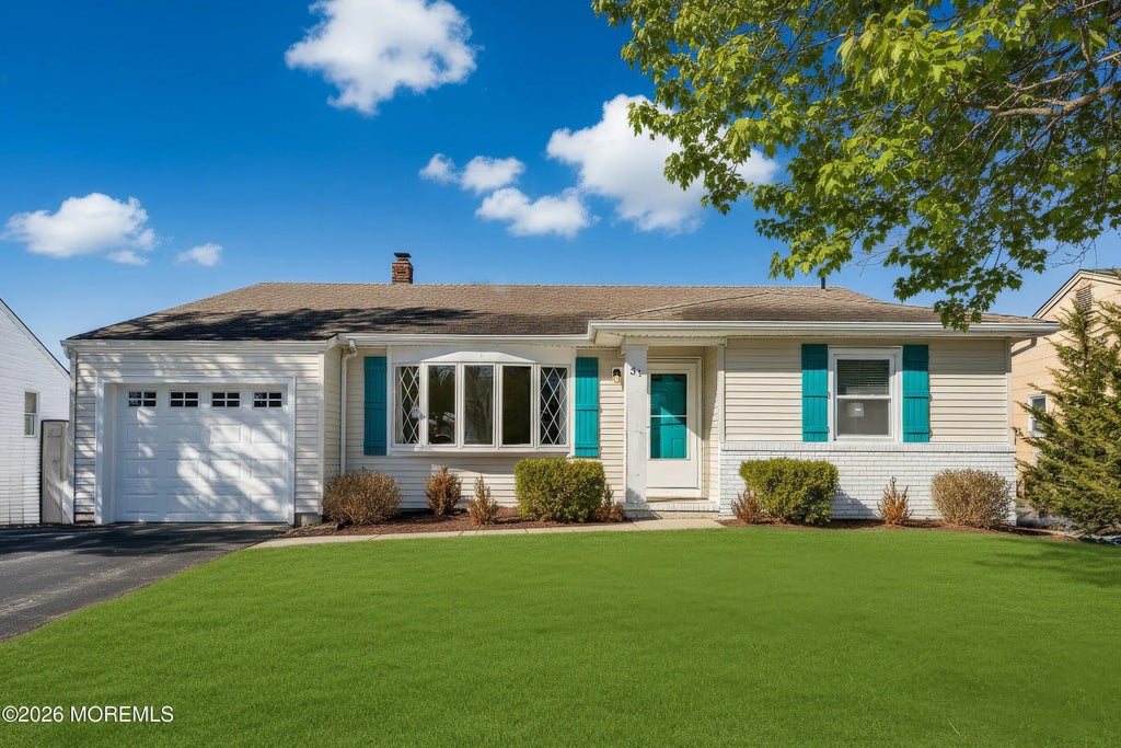 31 Jericho Road, Toms River