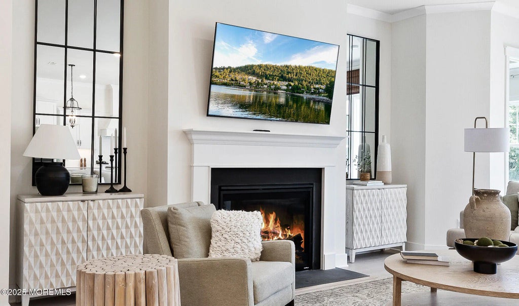 28 Larkspur Lane, Manalapan