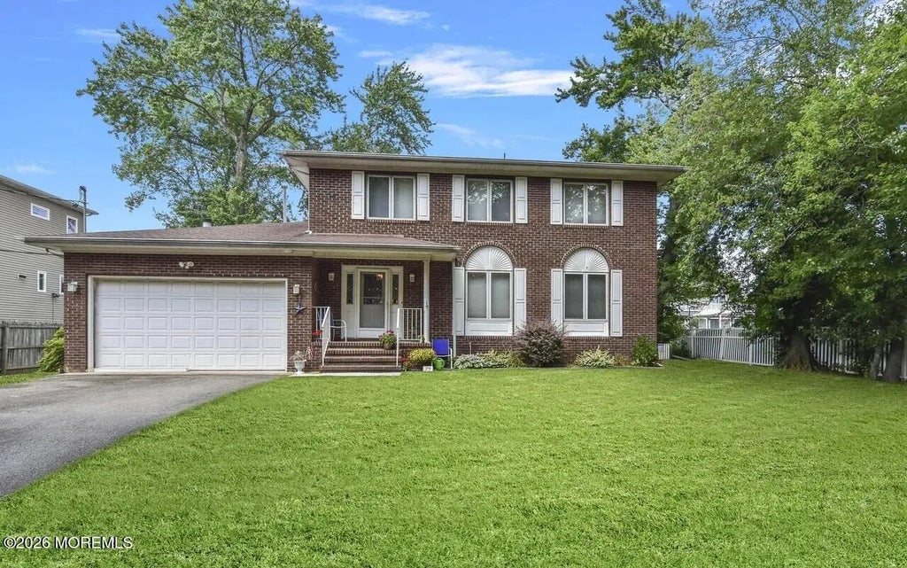 29 Maple Street, Middletown