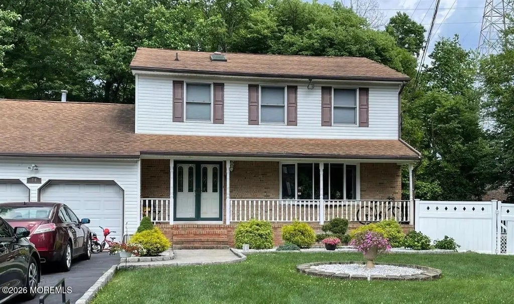 56 W Side Avenue, Avenel