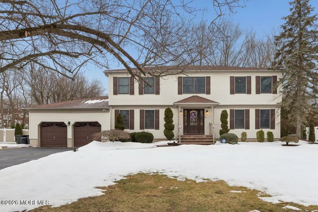 7 Hapenny Drive, Manalapan